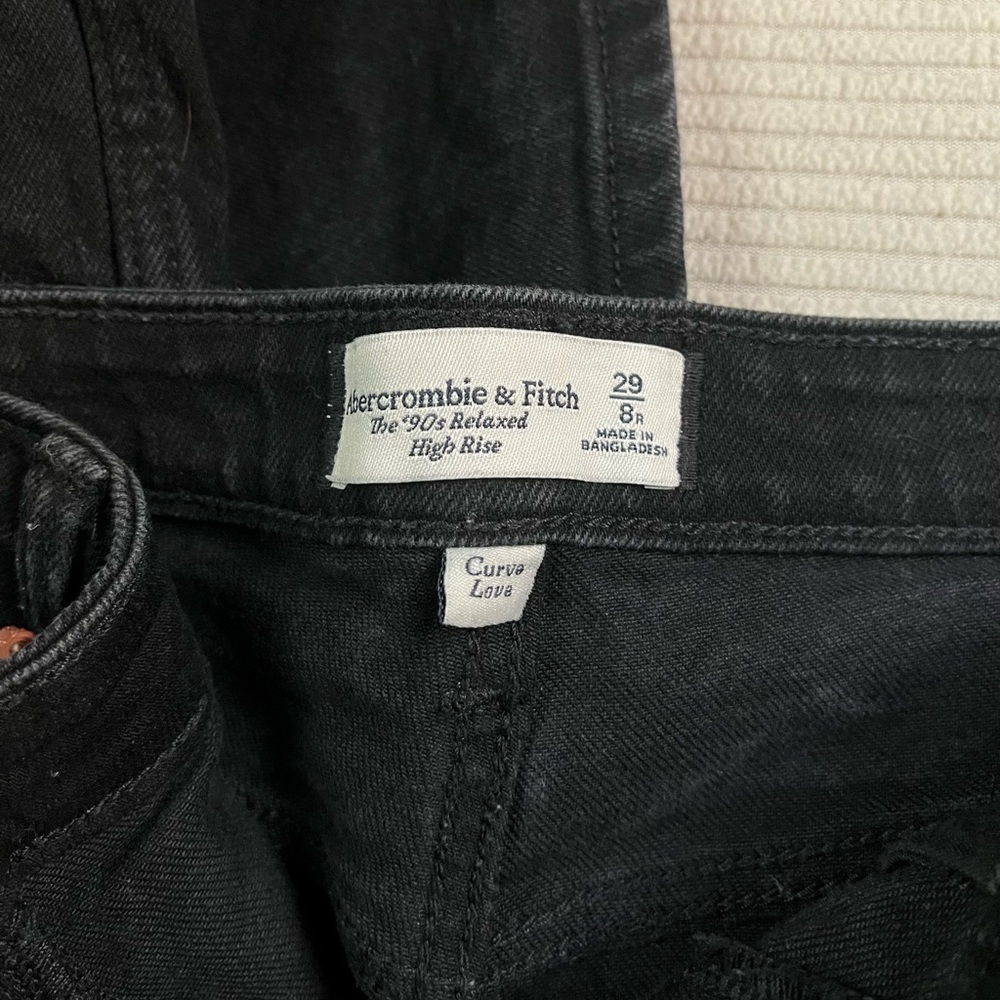 Abercrombie & Fitch Women’s Straight Leg Jeans — Black - Picture 3 of 3